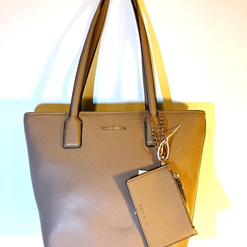 ANNE KLEIN Shopper Tote Purse.  New with tags.  Truffle color.  With Card Case.